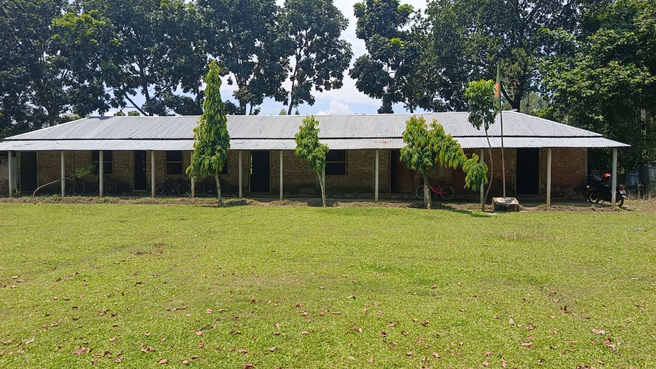বোদায় দুই স্কুলে এসএসসি পরীক্ষার্থী ৪, পাস করেনি কেউ